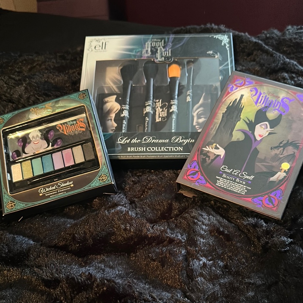 Disney Villains Makeup Set by e.l.f. -
